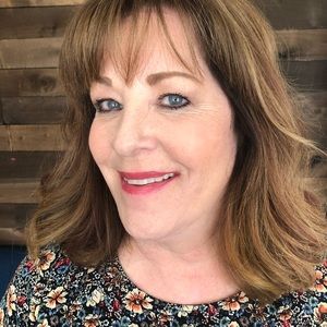 Meet your Posher, Vicki